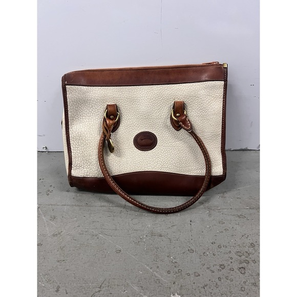 Dooney & Bourke Handbags - Vintage Dooney & Bourke All Weather Leather Purse Saddle Brown Pebbled‎ Beige